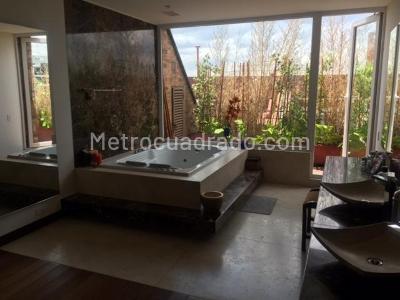 Apartamento de 4 alcobas en venta en Chico Museo, Bogotá, 490 m² · foto 16 de 20