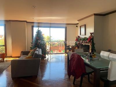 Apartamento de 3 alcobas en venta en Emaus Rosales, Bogotá, 155 m² · foto 3 de 15