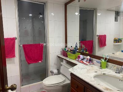 Apartamento de 3 alcobas en venta en Emaus Rosales, Bogotá, 155 m² · foto 15 de 15