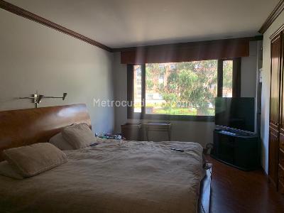 Apartamento de 3 alcobas en venta en Emaus Rosales, Bogotá, 155 m² · foto 6 de 15
