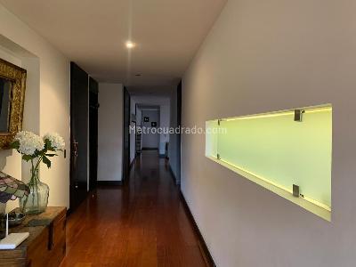 Apartamento en venta en Santa Barbara Occidental, Bogotá · foto 3 de 16