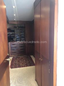 Apartamento de 3 alcobas en venta en Seminario Chico, Bogotá, 275 m² · foto 11 de 16