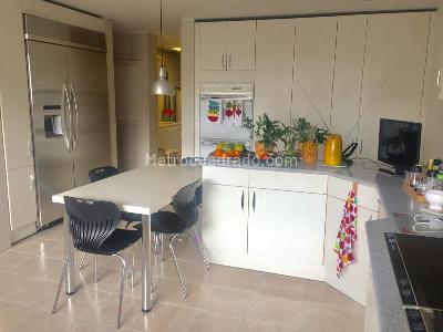 Apartamento de 3 alcobas en venta en Seminario Chico, Bogotá, 275 m² · foto 5 de 16
