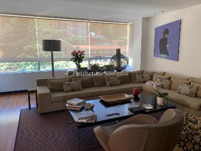 Apartamento de 2 alcobas en venta en Rosales Refugio, Bogotá, 170 m² · foto 16 de 17