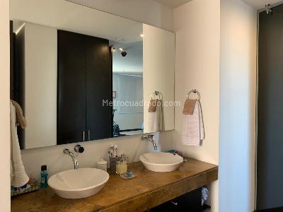 Apartamento de 2 alcobas en venta en Rosales Refugio, Bogotá, 170 m² · foto 9 de 17