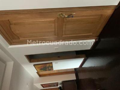 Apartamento de 4 alcobas en venta en Bogota| Sector La Cabrera, Bogotá, 280 m² · foto 5 de 8