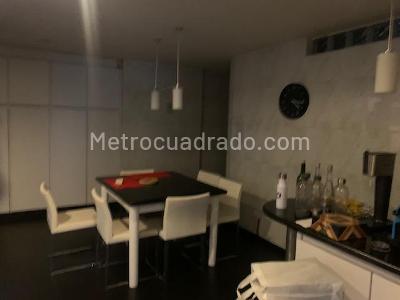 Apartamento de 4 alcobas en venta en Bogota| Sector La Cabrera, Bogotá, 280 m² · foto 6 de 8