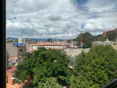 Apartamento en venta en Santa Barbara Alta, Bogotá · foto 3 de 18