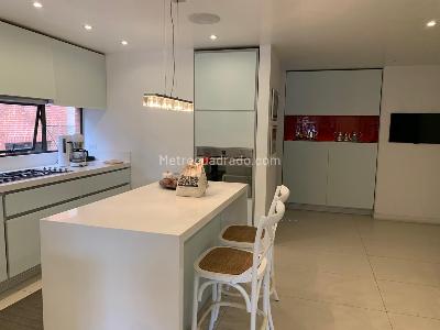 Apartamento de 4 alcobas en venta en La Cabrera, Bogotá, 300 m² · foto 8 de 20
