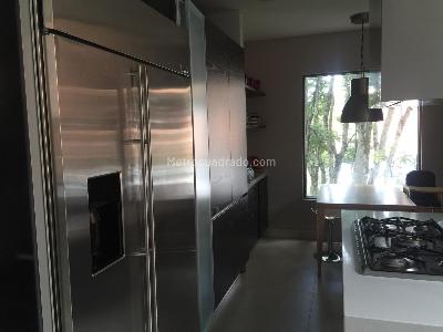 Apartamento de 3 alcobas en arriendo en Chico, Bogotá, 256 m² · foto 9 de 10