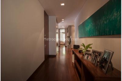 Apartamento de 3 alcobas en venta en Chico Reservado, Bogotá, 300 m² · foto 4 de 19