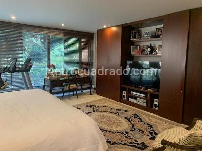 Apartamento de 3 alcobas en venta en Altos Del Retiro, Bogotá, 312 m² · foto 14 de 20