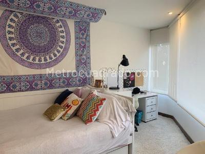 Apartamento de 3 alcobas en venta en Altos Del Retiro, Bogotá, 312 m² · foto 18 de 20