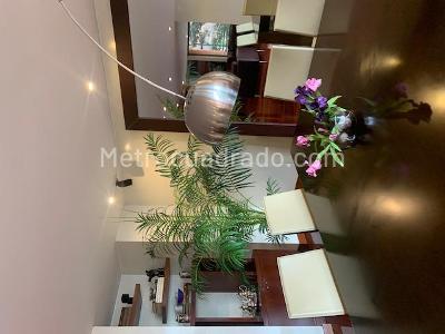 Apartamento de 3 alcobas en venta en Altos Del Retiro, Bogotá, 312 m² · foto 6 de 20
