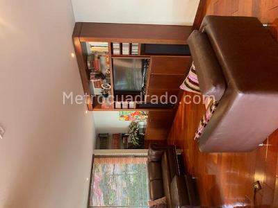 Apartamento de 3 alcobas en venta en Altos Del Retiro, Bogotá, 312 m² · foto 7 de 20