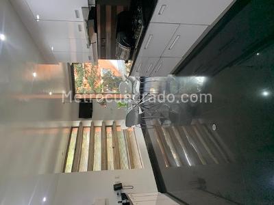 Apartamento de 3 alcobas en venta en Altos Del Retiro, Bogotá, 312 m² · foto 8 de 20