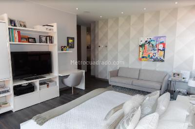 Apartamento de 3 alcobas en venta en Chico Nogal, Bogotá, 240 m² · foto 15 de 20