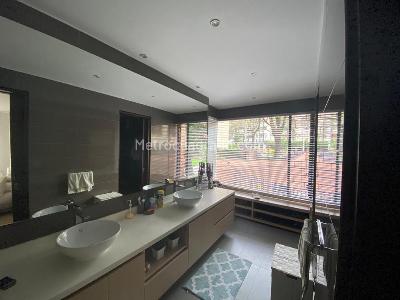 Apartamento de 3 alcobas en venta en Chico Nogal, Bogotá, 265 m² · foto 9 de 14