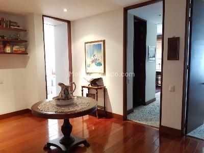 Apartamento de 3 alcobas en venta en La Cabrera, Bogotá, 260 m² · foto 9 de 20