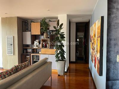 Apartamento de 3 alcobas en venta en Chico Santa Barbara, Bogotá, 190 m² · foto 3 de 17