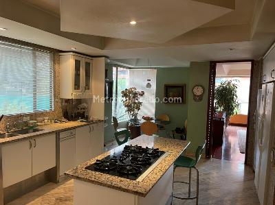Apartamento de 3 alcobas en venta en Altos Del Retiro, Bogotá, 358 m² · foto 12 de 20