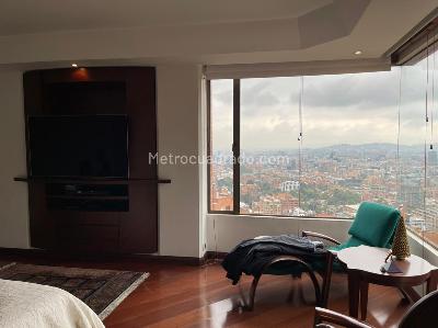 Apartamento de 3 alcobas en venta en Altos Del Retiro, Bogotá, 358 m² · foto 18 de 20