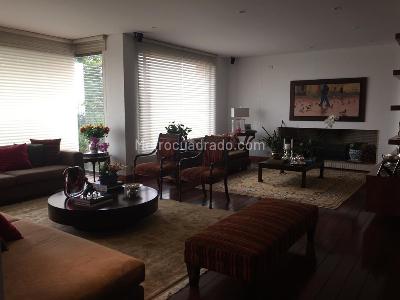 Apartamento de 3 alcobas en venta en Chico Reservado, Bogotá, 245 m² · foto 13 de 13