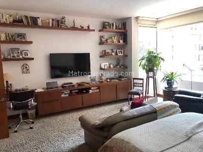 Apartamento de 3 alcobas en venta en Chico Reservado, Bogotá, 245 m² · foto 6 de 13