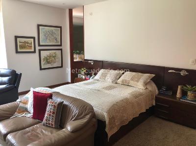 Apartamento de 3 alcobas en venta en Chico Reservado, Bogotá, 245 m² · foto 8 de 13