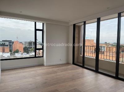Apartamento de 3 alcobas en venta en Chico, Bogotá, 164 m² · foto 2 de 11