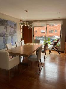 Apartamento de 3 alcobas en venta en Chico Reservado, Bogotá, 195 m² · foto 7 de 9