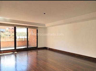 Apartamento de 4 alcobas en venta en Cabrera Chico, Bogotá, 535 m² · foto 6 de 7
