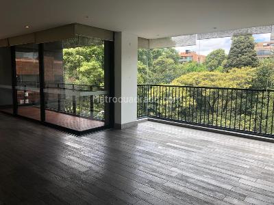 Apartamento de 3 alcobas en venta en Virrey Country, Bogotá, 263 m² · foto 18 de 20