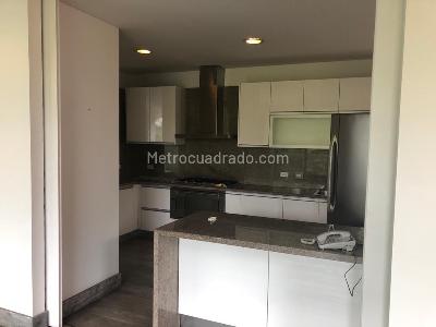 Apartamento de 3 alcobas en venta en Virrey Country, Bogotá, 263 m² · foto 4 de 20