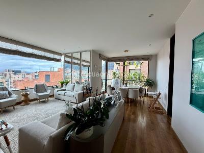 Apartamento de 3 alcobas en venta en Chico Reservado, Bogotá, 170 m² · foto 2 de 13