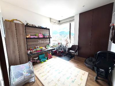 Apartamento de 3 alcobas en venta en Chico Reservado, Bogotá, 170 m² · foto 11 de 13