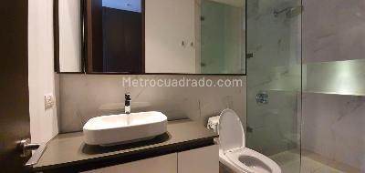 Apartamento de 3 alcobas en venta en Cabrera Chico, Bogotá, 253 m² · foto 14 de 20