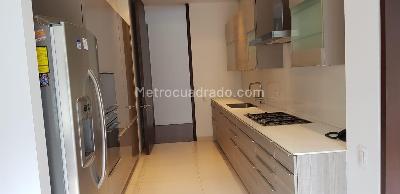 Apartamento de 3 alcobas en venta en Cabrera Chico, Bogotá, 253 m² · foto 16 de 20