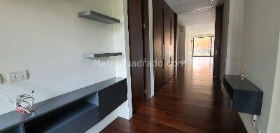 Apartamento de 3 alcobas en venta en Cabrera Chico, Bogotá, 253 m² · foto 3 de 20