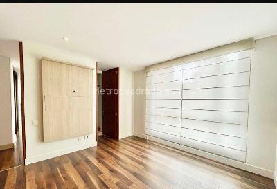 Apartamento de 3 alcobas en venta en Chico, Bogotá, 176 m² · foto 10 de 19