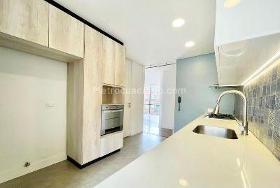Apartamento de 3 alcobas en venta en Chico, Bogotá, 176 m² · foto 9 de 19