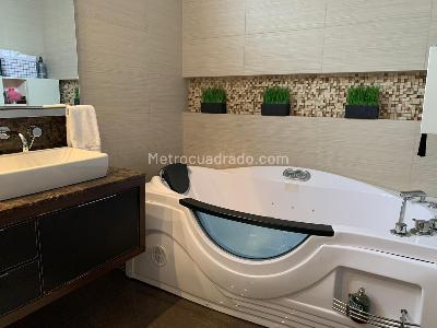 Apartamento de 3 alcobas en venta en Chico Reservado, Bogotá, 266 m² · foto 17 de 20