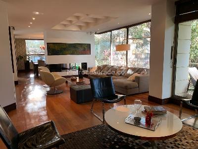 Apartamento de 3 alcobas en venta en Chico Reservado, Bogotá, 266 m² · foto 2 de 20