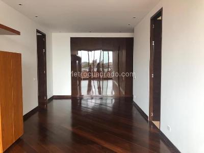 Apartamento de 3 alcobas en venta en La Cabrera, Bogotá, 295 m² · foto 11 de 13