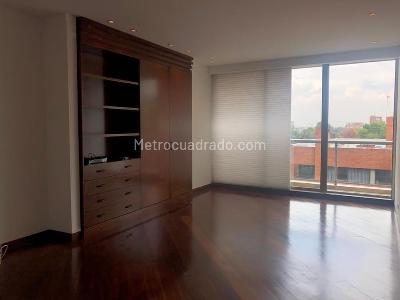 Apartamento de 3 alcobas en venta en La Cabrera, Bogotá, 295 m² · foto 12 de 13