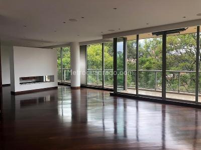 Apartamento de 3 alcobas en venta en La Cabrera, Bogotá, 295 m² · foto 4 de 13