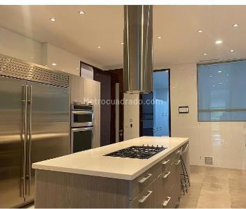 Apartamento de 3 alcobas en venta en La Cabrera, Bogotá, 295 m² · foto 6 de 13