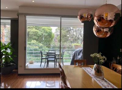Apartamento en venta en Chico Navarra, Bogotá · foto 3 de 8