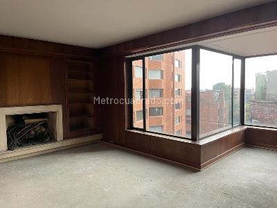 Apartamento de 5 alcobas en venta en La Cabrera, Bogotá, 500 m² · foto 5 de 13
