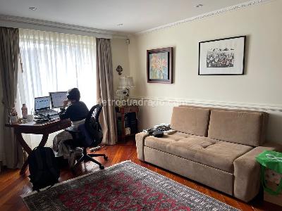 Casa de 5 alcobas en venta en Calleja Alta, Bogotá, 400 m² · foto 18 de 20